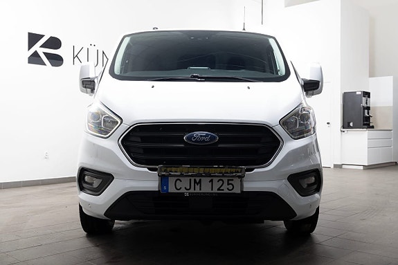 Ford Transit Custom 8 of 21