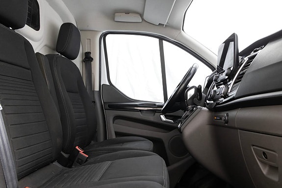 Ford Transit Custom 12 of 21