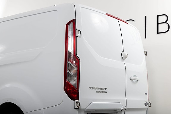 Ford Transit Custom 7 of 21