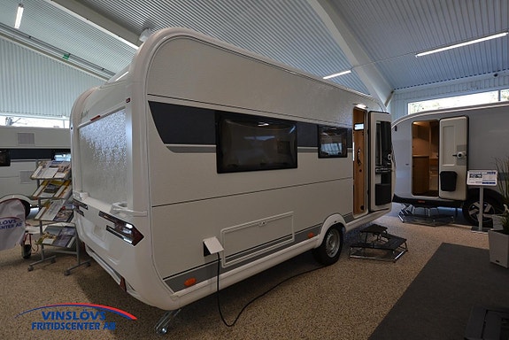 Hobby 460 LU De Luxe 2 of 14