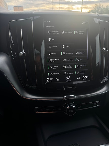 Volvo XC60 9 of 13