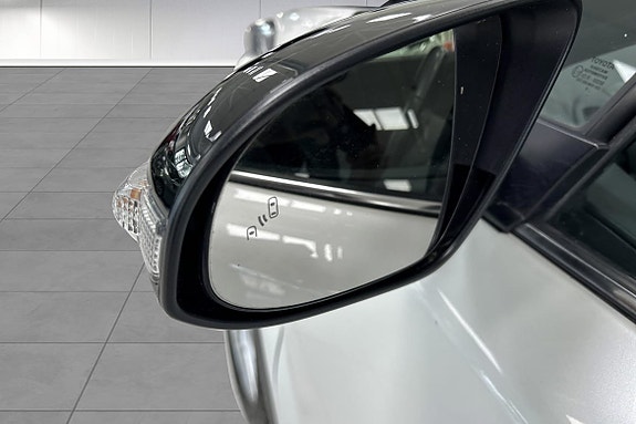 Toyota C-HR 7 of 21