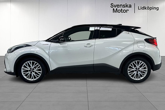 Toyota C-HR 3 of 21