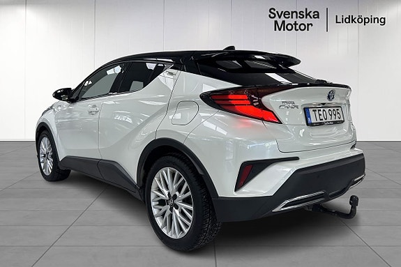 Toyota C-HR 4 of 21