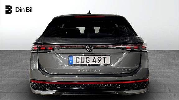 Volkswagen Passat 5 of 5