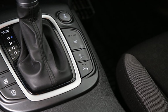 Hyundai Kona 23 of 26