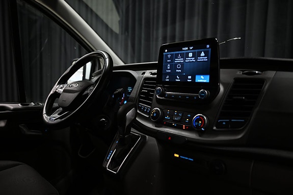 Ford Transit Custom 18 of 27