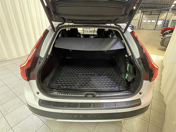 Volvo V90 Cross Country 5 of 5
