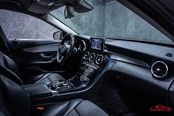 Mercedes-Benz C220 d 14 of 27