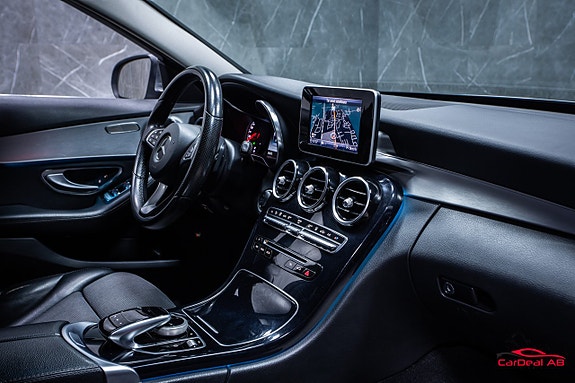 Mercedes-Benz C220 d 13 of 27