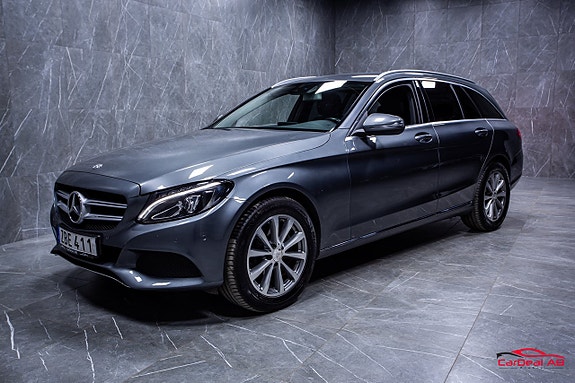 Mercedes-Benz C220 d 3 of 5