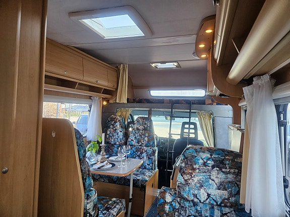 Fiat Ducato Hyr en rymlig husbil i sommar – 6 platser och B-körkort 9 of 11