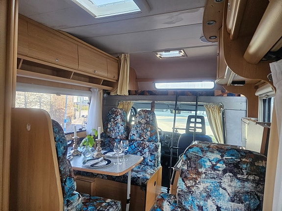 Fiat Ducato Hyr en rymlig husbil i sommar – 6 platser och B-körkort 6 of 11