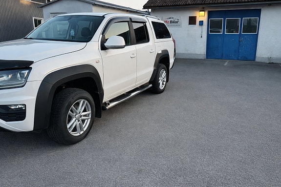 Volkswagen Amarok 12 of 12