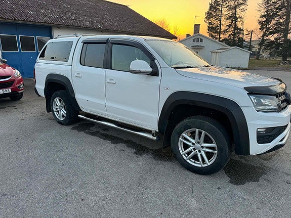 Volkswagen Amarok 6 of 12