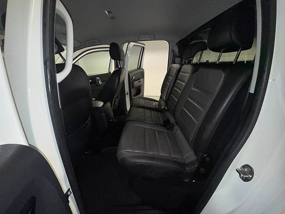 Volkswagen Amarok 4 of 5