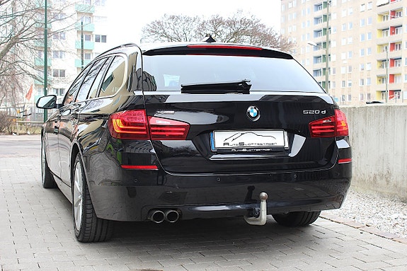 BMW 520d 2 of 5