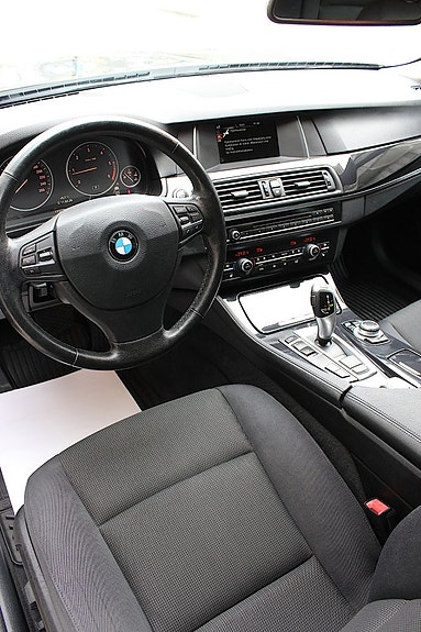 BMW 520d 26 of 28