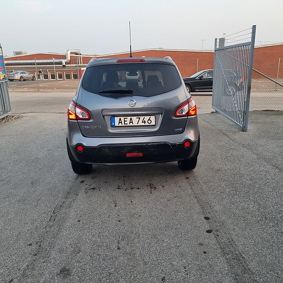 Nissan Qashqai+2 4 of 5