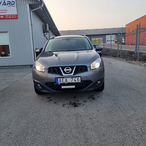 Nissan Qashqai+2 3 of 5
