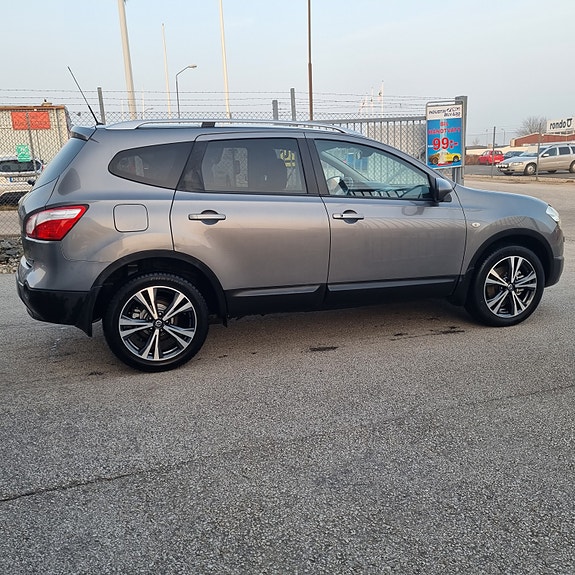 Nissan Qashqai+2 5 of 5