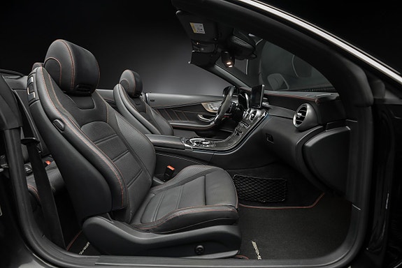 Mercedes-Benz C43 14 of 16