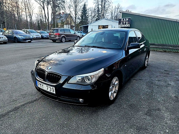 BMW 523i