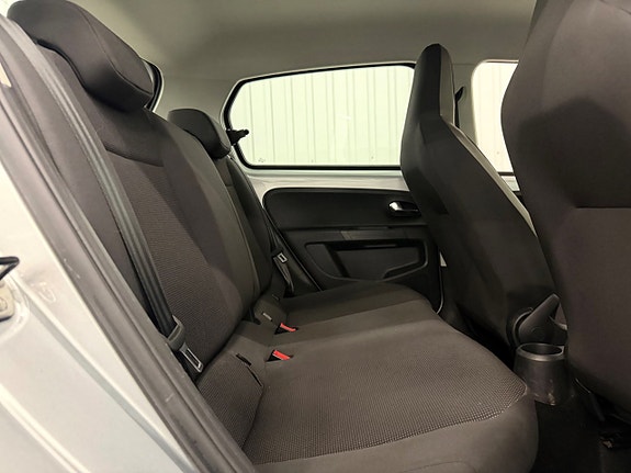 Volkswagen UP! 12 of 23