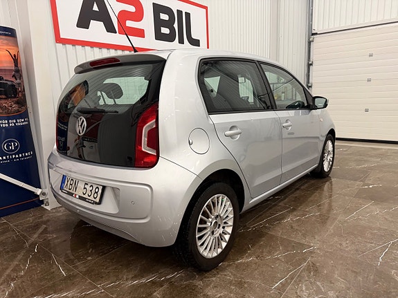 Volkswagen UP! 5 of 5