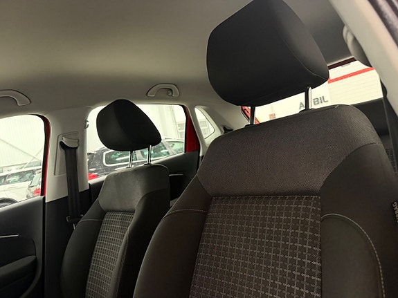 Volkswagen Polo 16 of 23