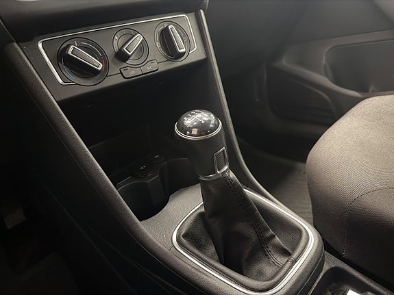 Volkswagen Polo 22 of 23