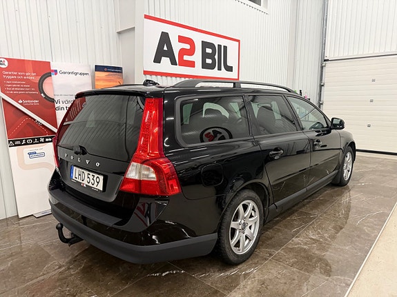 Volvo V70 5 of 23