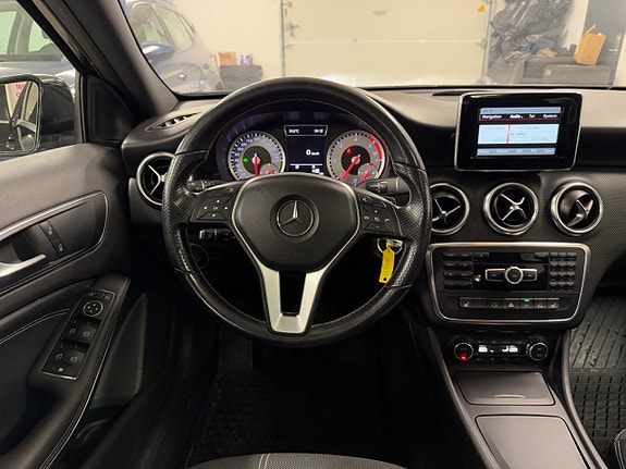 Mercedes-Benz A200 20 of 27