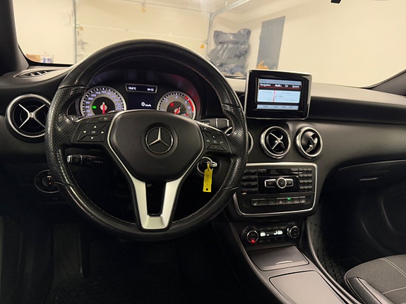Mercedes-Benz A200 9 of 27