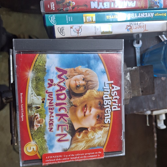 Product image 2 of 3