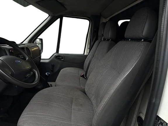 Ford Transit 8 of 30