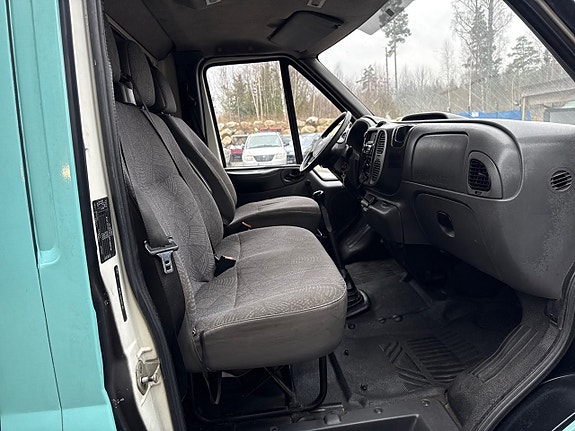 Ford Transit 14 of 30