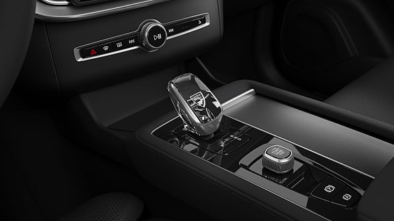 Volvo XC90 16 of 16