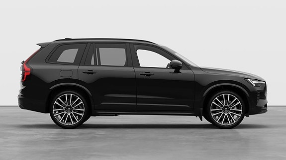Volvo XC90 4 of 5