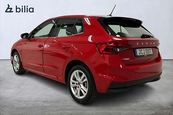 Skoda Fabia 2 of 15