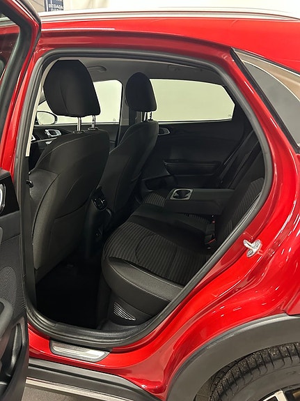 Kia XCeed 8 of 10