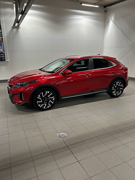 Kia XCeed 2 of 5