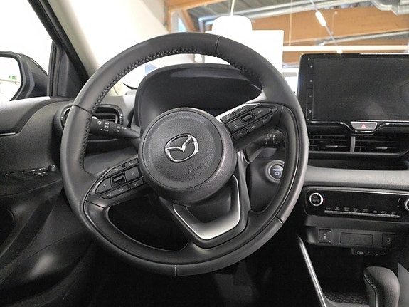 Mazda 2 11 of 12