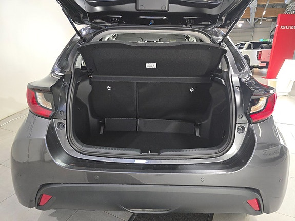 Mazda 2 5 of 5