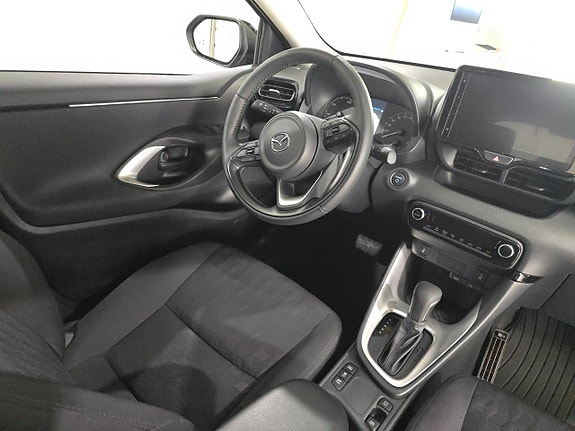 Mazda 2 12 of 12