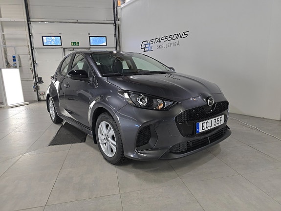 Mazda 2 2 of 5
