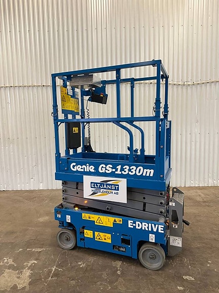 Genie GS-1330 Saxlift 2 of 7