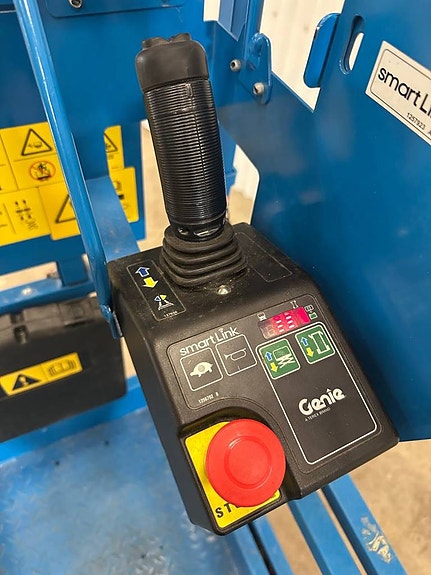 Genie GS-1330 Saxlift 5 of 7