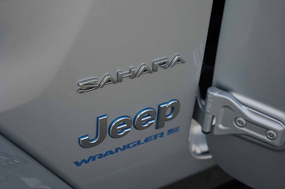 Jeep Wrangler 11 of 20