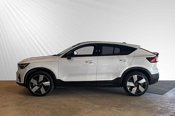Volvo C40 2 of 5